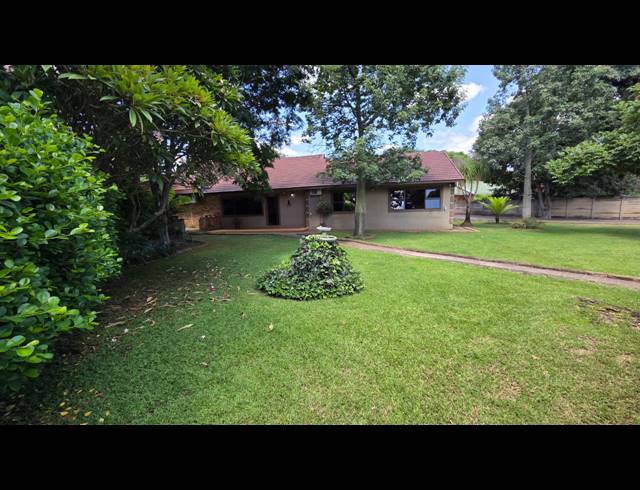 3 BEDROOM FREEHOLD FOR SALE IN PROTEA PARK